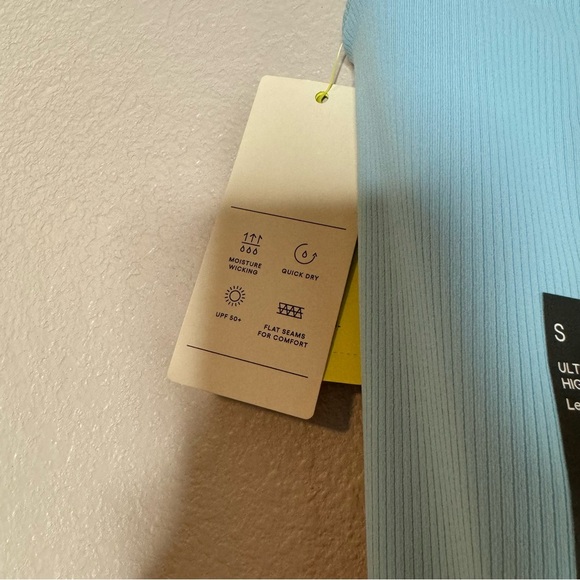 New All In Motion Ultra High-Rise Rib Leggings Woman’s Size Small in Blue - Picture 13 of 14